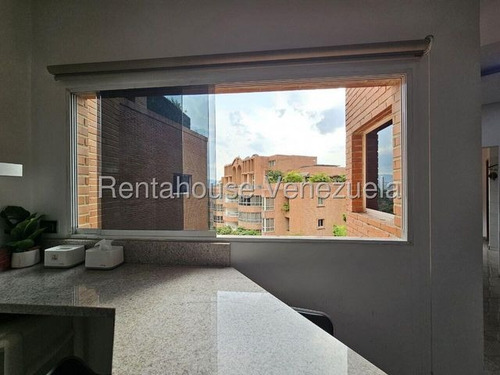 Apartamento En Alquiler En Altamira 25-17997 Yf
