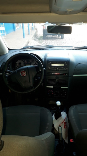 Fiat Idea 1.4 Attractive Flex 5p 2012