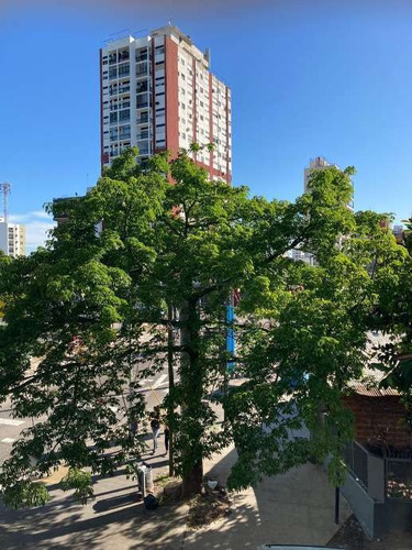 Imagen 2 de 9 de Departamento En Venta En Wilde Centro