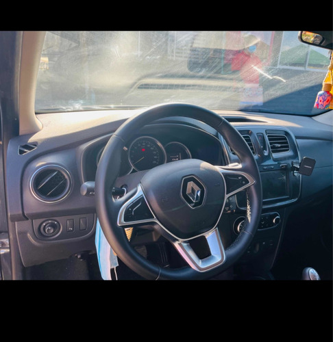 Imagen 5 de 7 de Renault Symbol Sedan