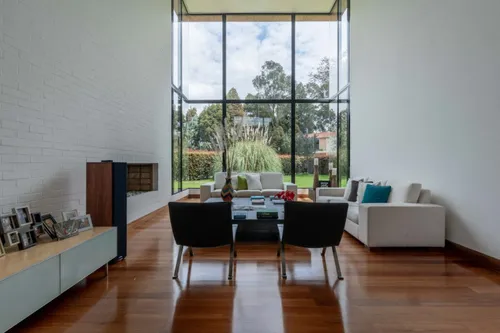 Casa En Arriendo/venta En Guaymaral. Cod V5597