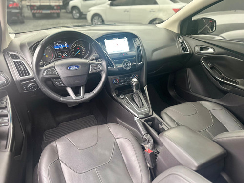 Ford Focus 2.0 Titanium Flex Powershift 5p