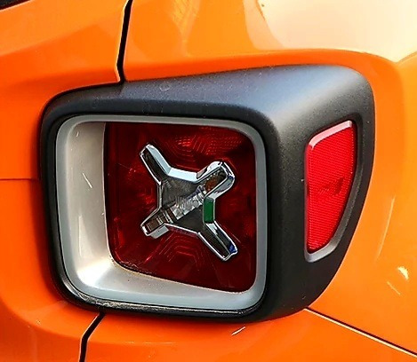 Moldura Aplique Cromado Lanterna Jeep Renegade 2015 A 2021