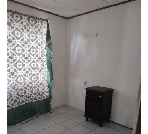 Casa Guapiles Con Oficina Y Baño Para Discapacitados