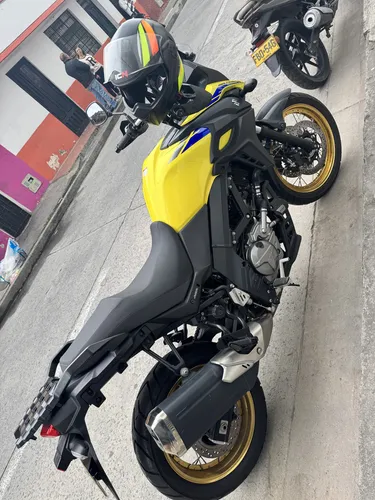 V Strom 650 2024