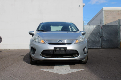 Imagen 2 de 9 de Ford Fiesta 2013 1.6 Se 5vel Sedan Mt