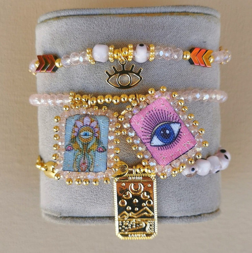 Imagen 1 de 1 de Set De 3 Pulseras Hamsa Y Ojo Turco Bordados Con Cristal