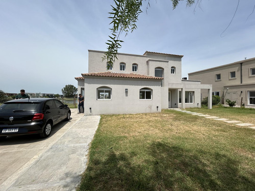 Lote A La Laguna, Casa A Terminar En El Cantón Norte  7, Belén De Escobar, Provincia De Buenos Aires