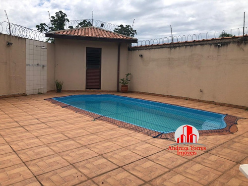 Casa Alto Padrão Para Venda Em Centro Tremembé-sp - 635