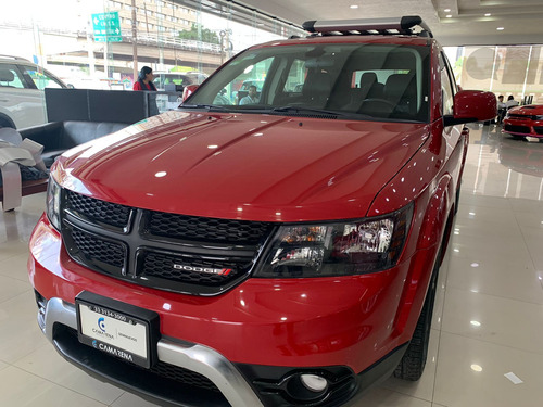 Dodge Journey 2.4 SXT Lujo Piel 7 Pasajeros At