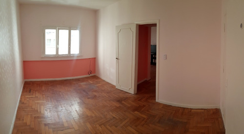 Imagen 15 de 30 de Piedras Al 1300 Y Av. Juan De Garay, San Telmo. Segundo Piso Por Escalera. 2 Ambientes. Superficie Total 80 M2. Super. Cubierta 42 M2. Terraza Anexable De 38 M2. Dormitorio Grande. Conexión Lavarropas