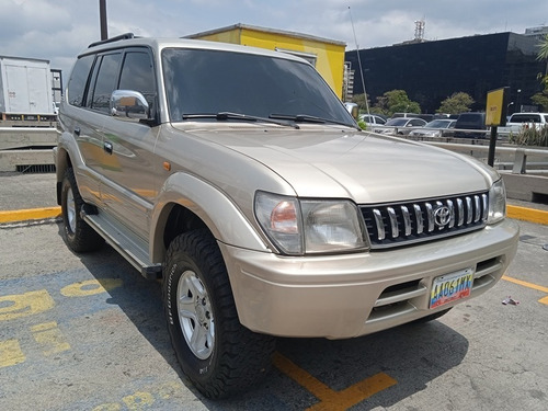 Imagen 3 de 13 de Toyota Prado