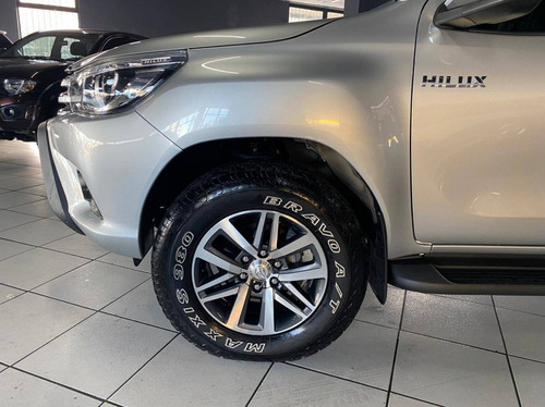 Imagem 11 de 13 de Toyota Hilux 2.8 Srx 4x4 Cd 16v Diesel 4p Automático