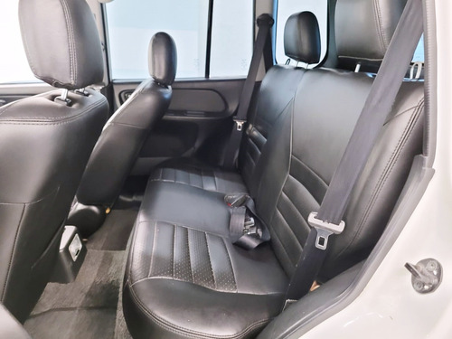 Mitsubishi Pajero TR4 2.0 4X2 16V 140CV FLEX 4P AUTOMÁTICO