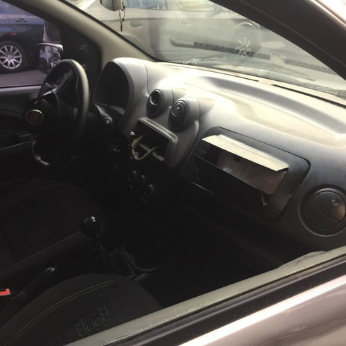 Fiat Uno 1.4 8v