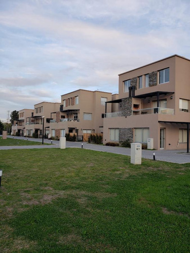 Departamento De 2 Ambiente En Green Village Pilar | Vco Propiedades