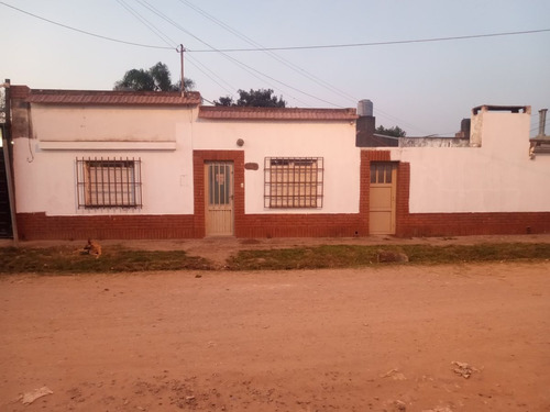Casa Con Muy Buena Distribucion