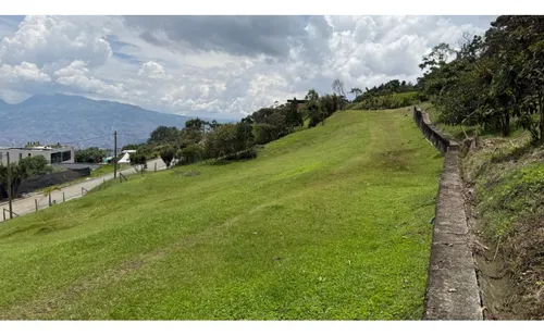 Excelente Lote En Venta Con Vista A Medellín, Los Balsos - El Poblado