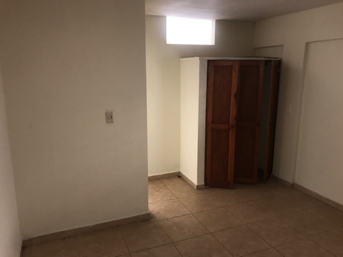 Imagen 5 de 7 de Apto. Gascue 1 Hab. Vacio Rd$ 16 Mil Neg. Con Parqueo