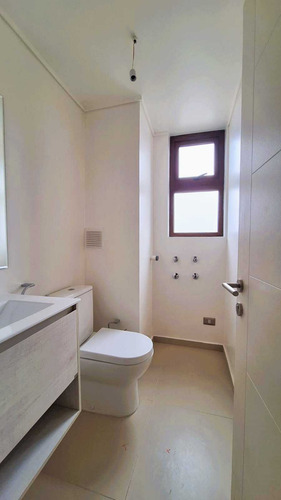 Arriendo Nuevo Y Amplio Depto 3d-3b-estar (91762)