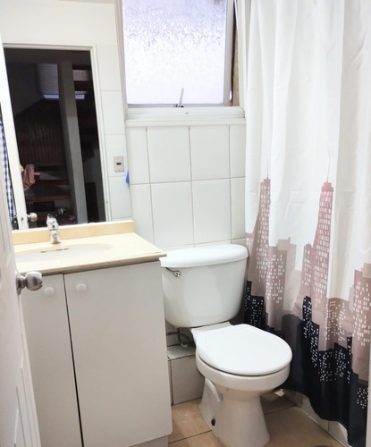 Casa De Tres Niveles En Condominio! Descuento En Comision