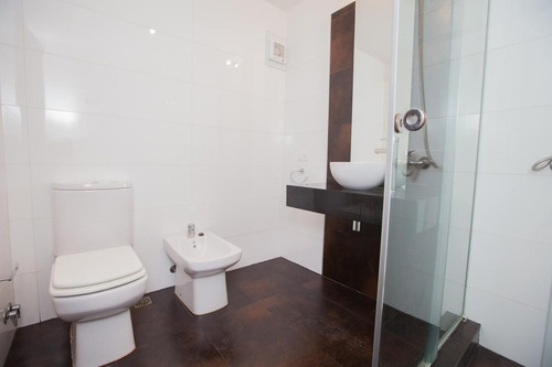 Imagen 3 de 9 de Apartamento De 3 Dormitorios En Alquiler En Pocitos Equipado Con 2 Garajes