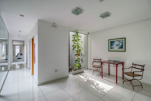 Departamento 2 Dormitorios, Cochera Venta La Plata