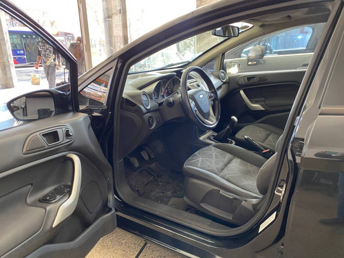 Ford Fiesta 1.6 Titanium. Año 2011. C/gnc