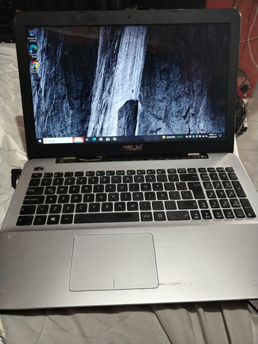 Laptop Asus X555d Para Piezas O Reparar 