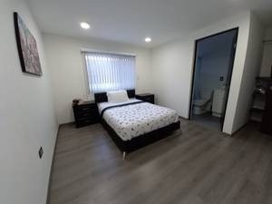 Imagen 3 de 17 de Habitaciones De Lujo Frente Al Cna,