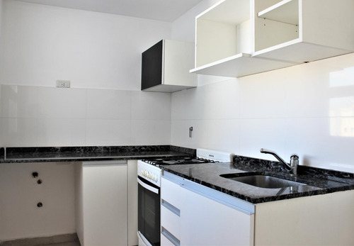 Imagen 19 de 30 de Departamento Con Cochera. Muy Luminoso Y Amenities