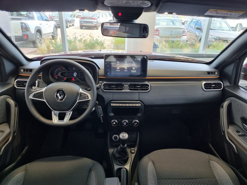 Imagen 7 de 20 de Renault Oroch Intens Outsider 1.3 2023 0km