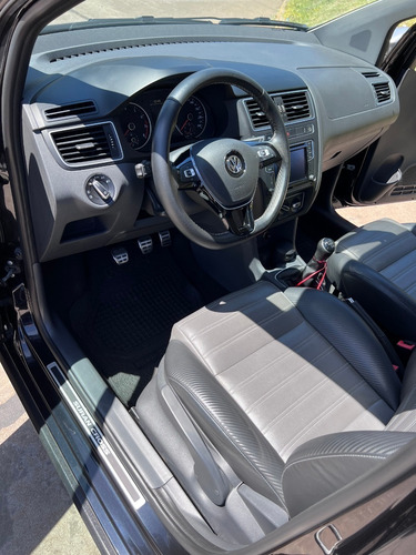 Imagen 9 de 23 de Volkswagen Suran 1.6 Highline Msi 110cv Techo - Cuero - Gps