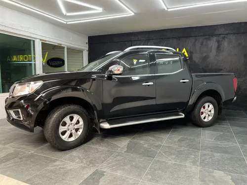 Nissan NP300 Frontier 2.5 Le Aa Mt