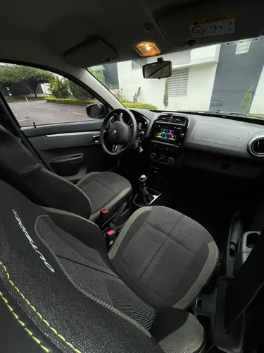 Renault Kwid 1.0 Outsider