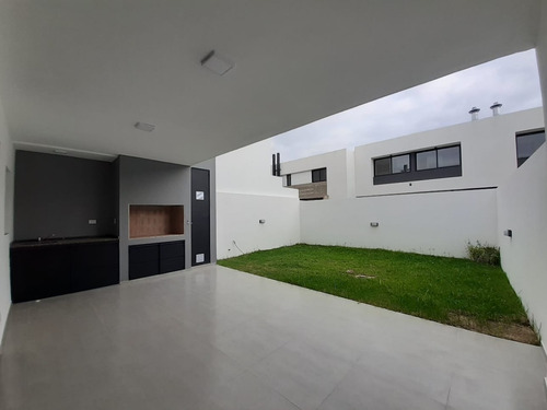 Imagen 14 de 14 de Greenville Ii - Duplex 3 Dorm 3 Baños Patio Galeria Asador - A Estrenar -