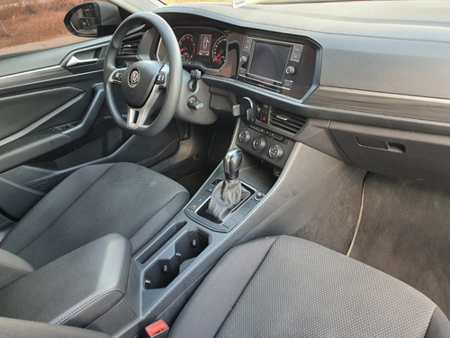 Imagen 9 de 11 de Volkswagen Jetta Confortline