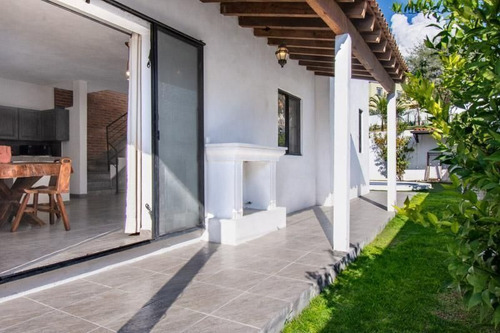 Imagen 2 de 16 de Casa Poniente En Venta, Fraccionamiento El Capricho En San M