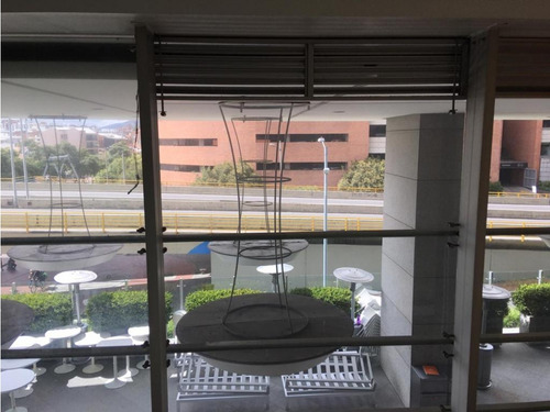 Vendo Local Rentando Vitrina Comercial Terraza Sta Barbara Or. -11-