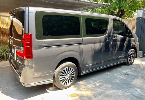Imagen 4 de 11 de Toyota Hiace 2022 2.8 Tdi Wagon 6at 10a