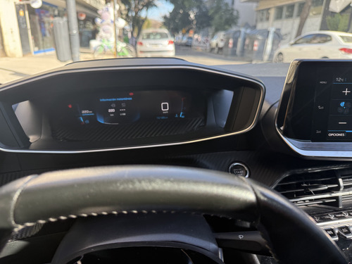 Peugeot 208 Allure manual