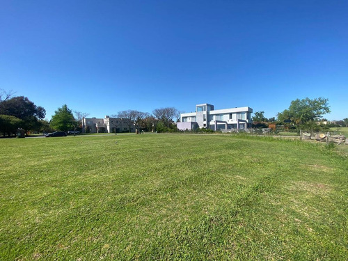 Imagen 3 de 10 de Lote En Venta Al Golf Del Barrio San Isidro Labrador.villanueva