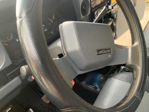 Toyota Land Cruiser 22r