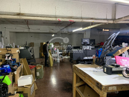 Amplio Local Bodega Patronato 1438 M2 Aprox. Cercano Metro