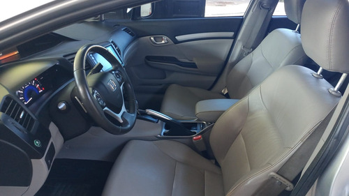 Imagem 8 de 12 de Honda Civic Exr 2.0 Prata 2016