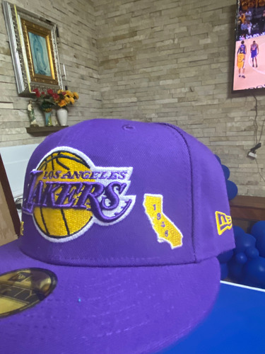 Gorra Original Lakers Edición Especial 7 1/2 Morada Morado 7 1/2 Lisa
