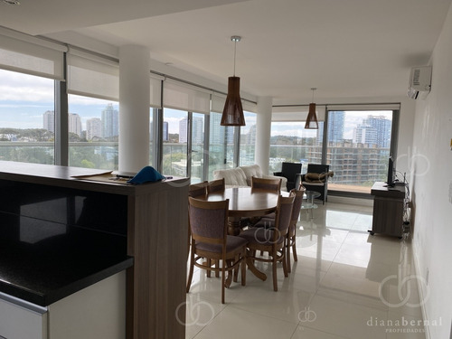 Imagen 4 de 12 de Esquinero, Con Orientación Norte Y Gran Terraza