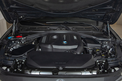 Bmw Serie 3 3.0 330i Sedan Sport Line 252cv Taraborelli
