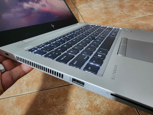 Hp Elitebook 840 G5 Intel Core I5-7530, 16gb Ram, 512gb Ssd Gris (Usado)