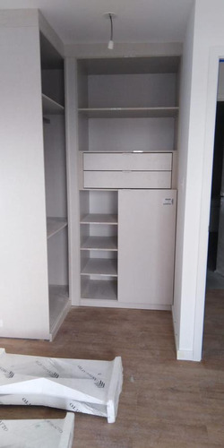 Apartamento 1 Dormitorio Primer Piso Al Frente, Terraza, Parrillero